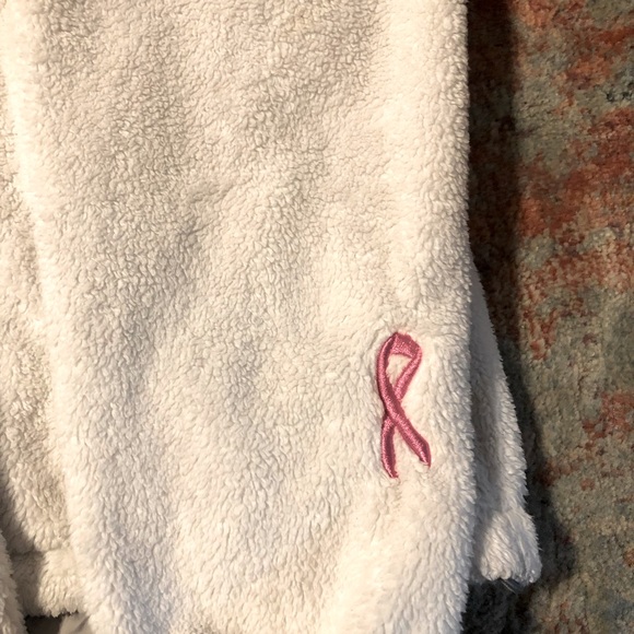 North Face Breast Cancer - Picture 6 of 6